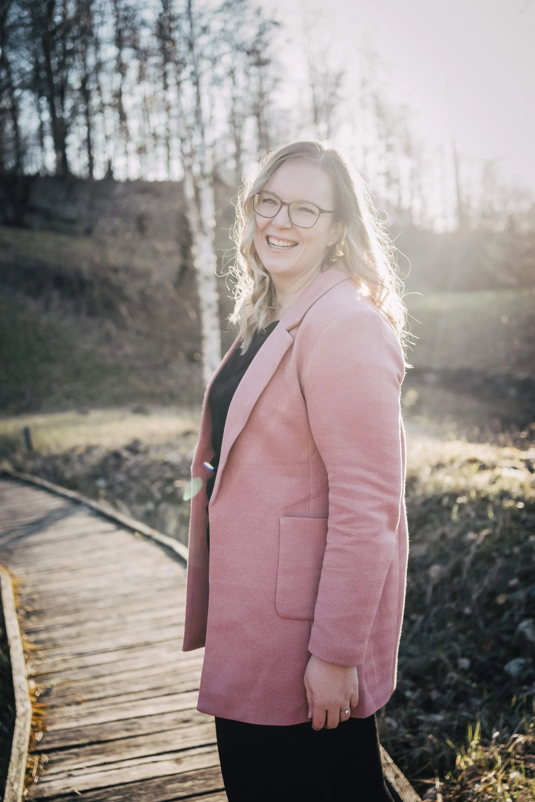 Fotoshooting einer strahlenden Persönlichkeit.